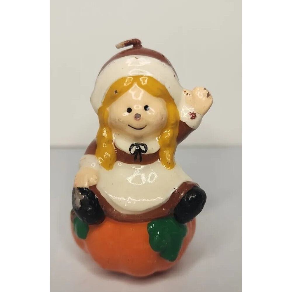 Vintage Thaksgiving Pumpkin Pilgrim Girl Candle 2.5" SKU H85